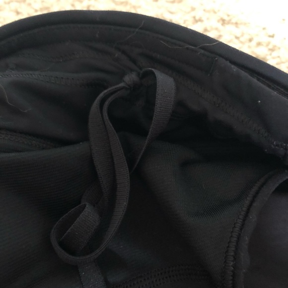 ‼️SOLD on Ⓜ️‼️ Lululemon Speed Up shorts in black - Picture 8 of 9